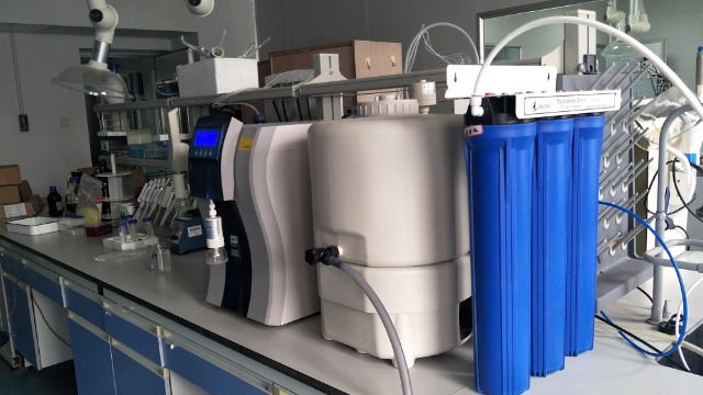 河南實驗室設備搬遷為什么要引入工業(yè)機器人