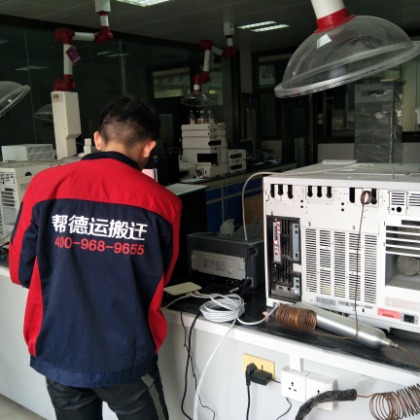 實驗室儀器調試