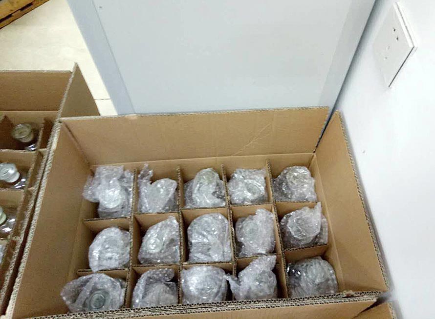 搬實驗儀器 搬實驗儀器