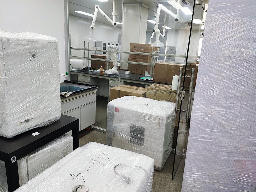 實驗設(shè)備搬家