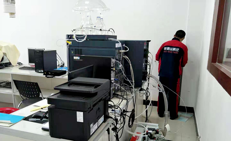 醫(yī)院搬運(yùn)中患者舒適度提升：舒適轉(zhuǎn)運(yùn)，溫暖人心